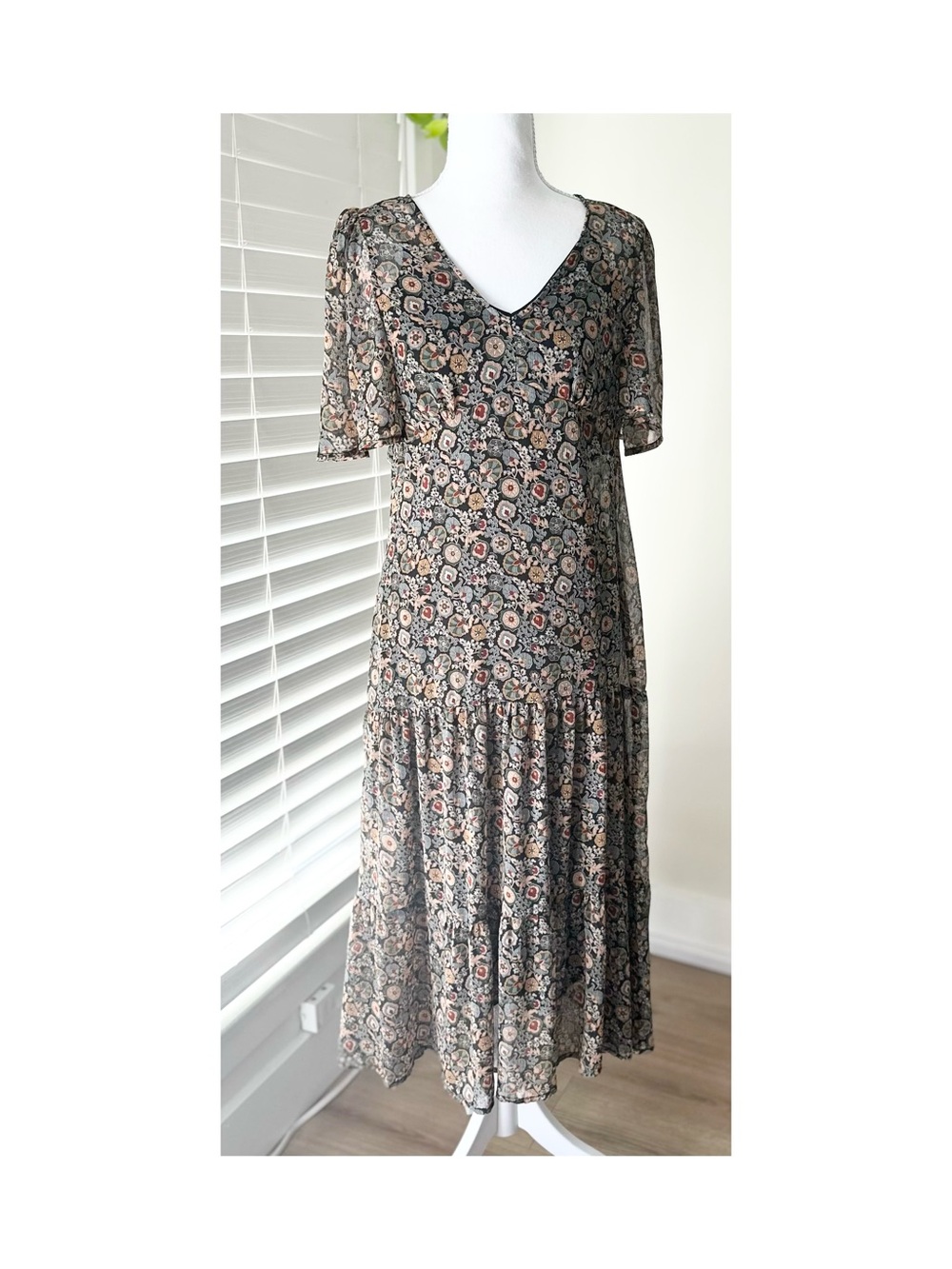 Floral V-Neck Tiered Midi Dress with Taupe and Rust Accents